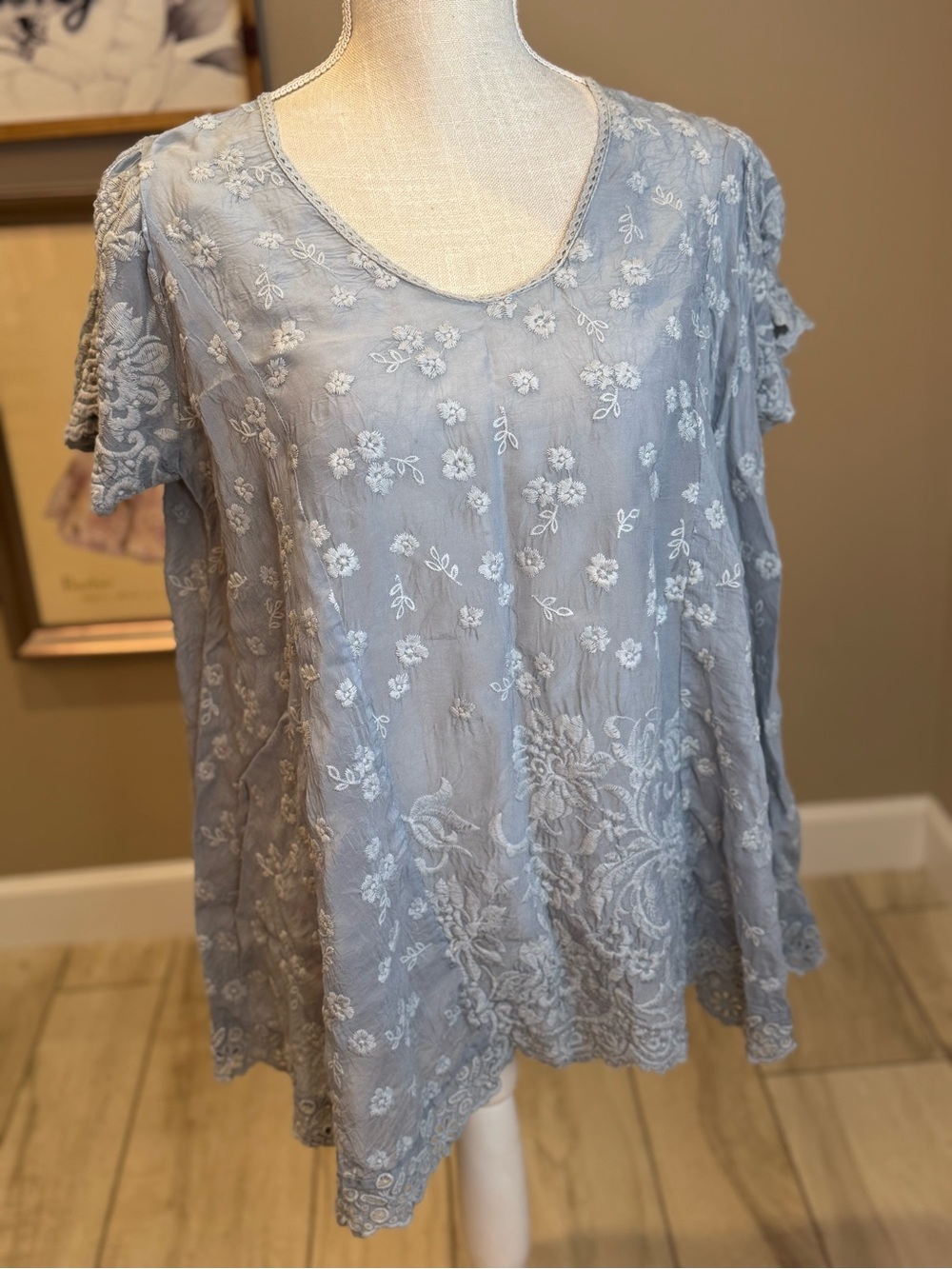 Johnny Was Pale Blue Floral Embroidered Scoop Neck Tunic